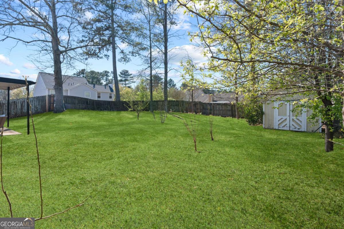 3347 Hobbit Glen Powder Springs GA 30127