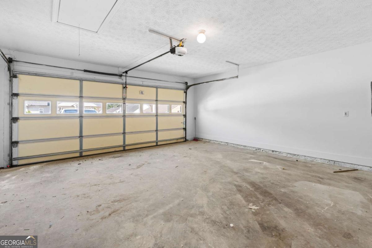 3347 Hobbit Glen Powder Springs GA 30127
