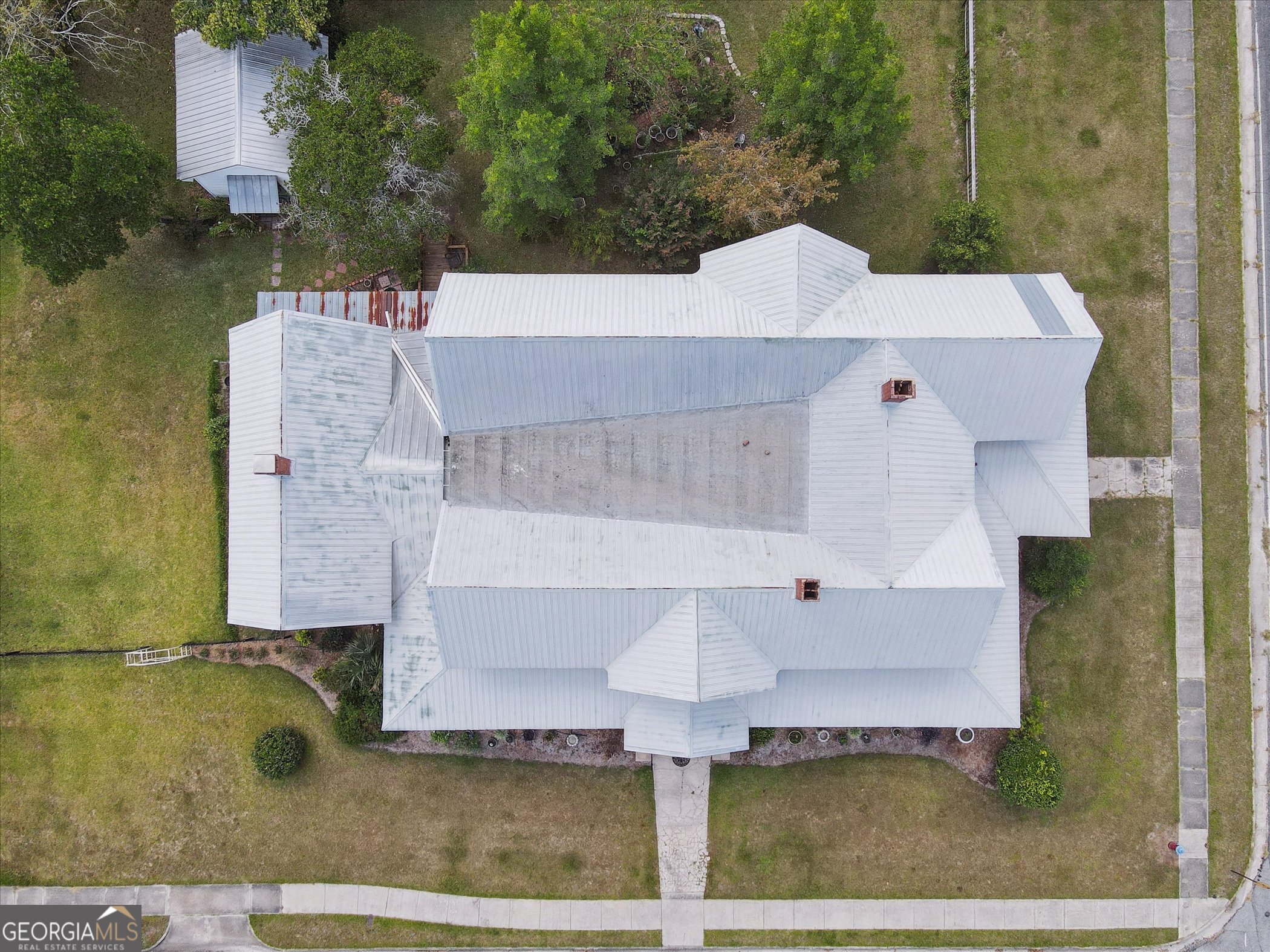 610 W Liberty Street Claxton GA 30417