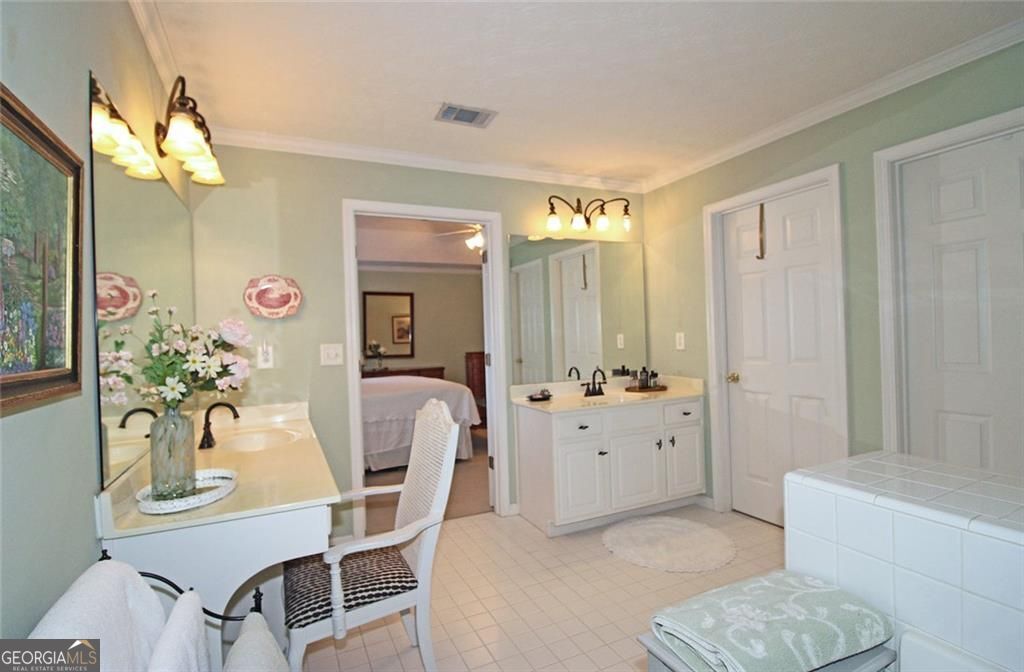 930 Livery Circle Lawrenceville GA 30046