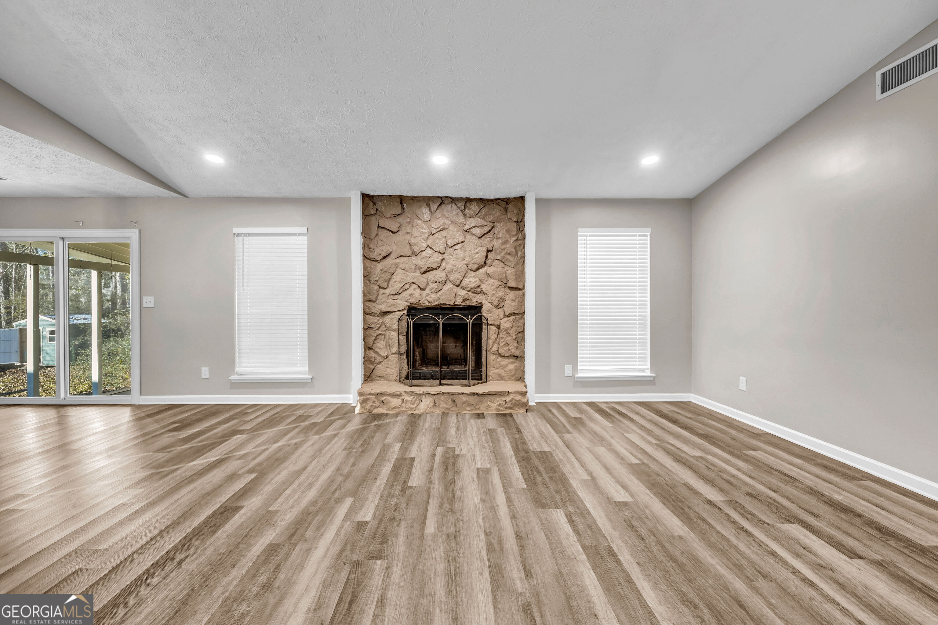 8413 Glenwoods Terrace Riverdale GA 30274