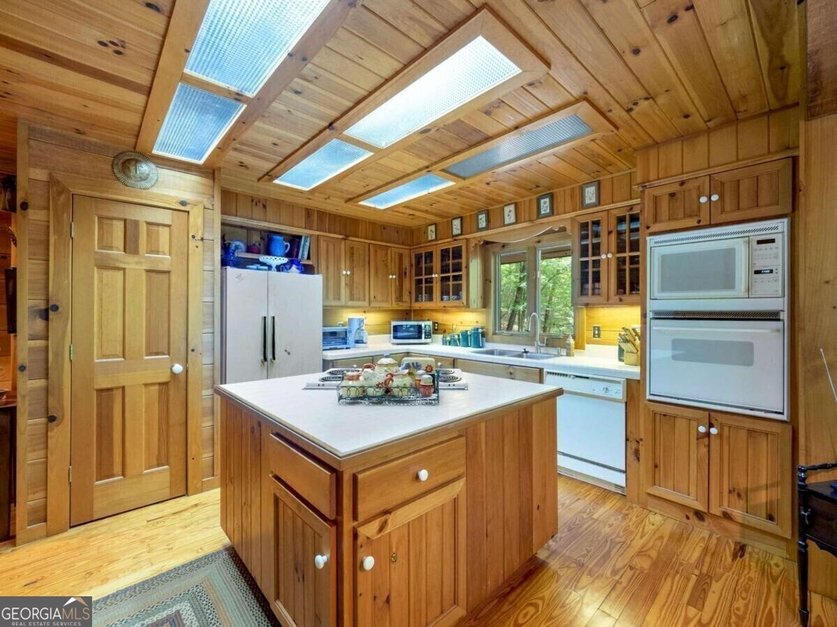 1402 Henderson Mountain Road Jasper GA 30143