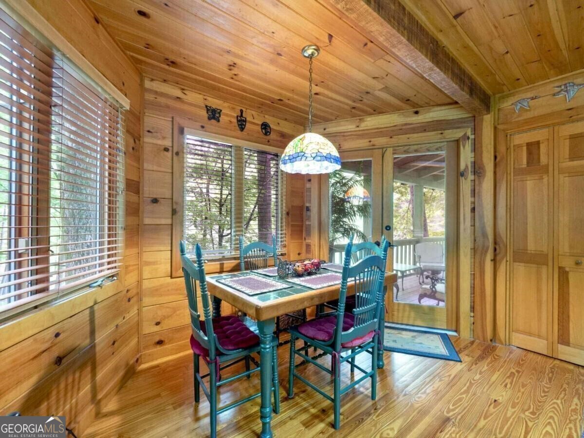 1402 Henderson Mountain Road Jasper GA 30143