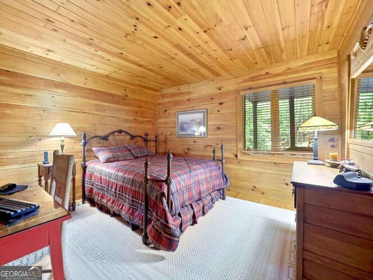 1402 Henderson Mountain Road Jasper GA 30143