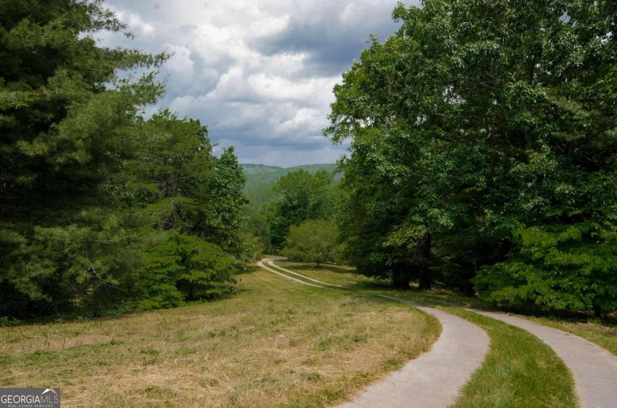 1402 Henderson Mountain Road Jasper GA 30143