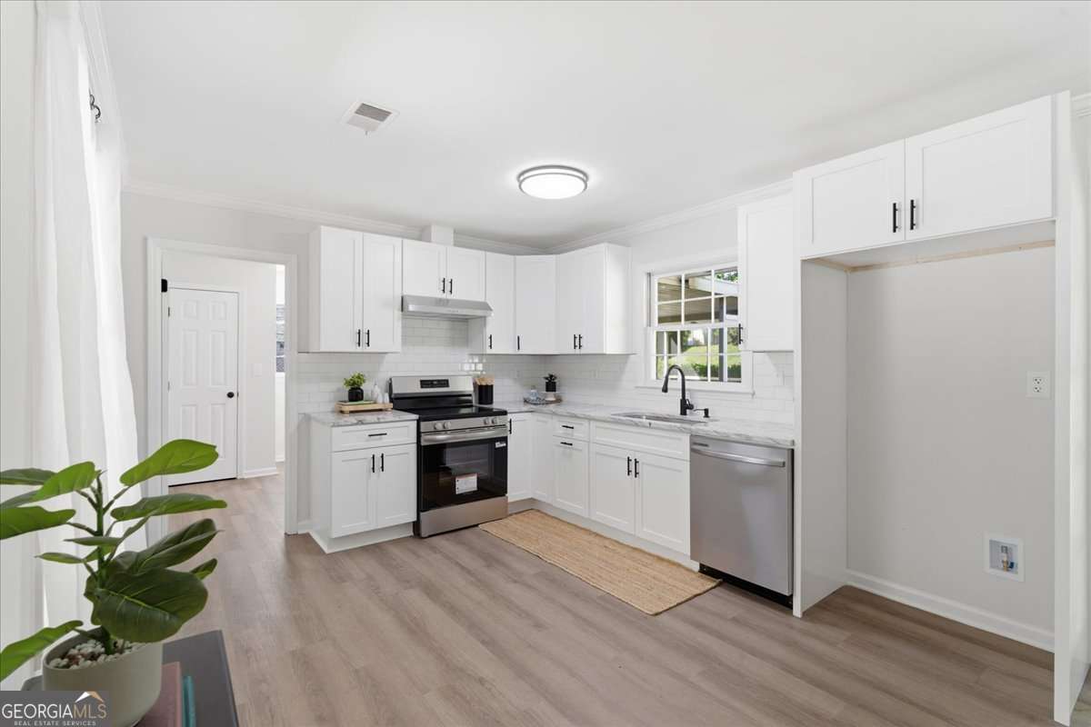 395 Ben Avenue SW Lilburn GA 30047