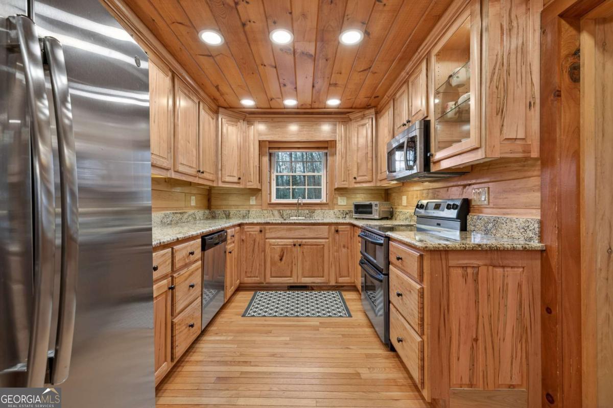 317 Collins Creek Road Hiawassee GA 30546