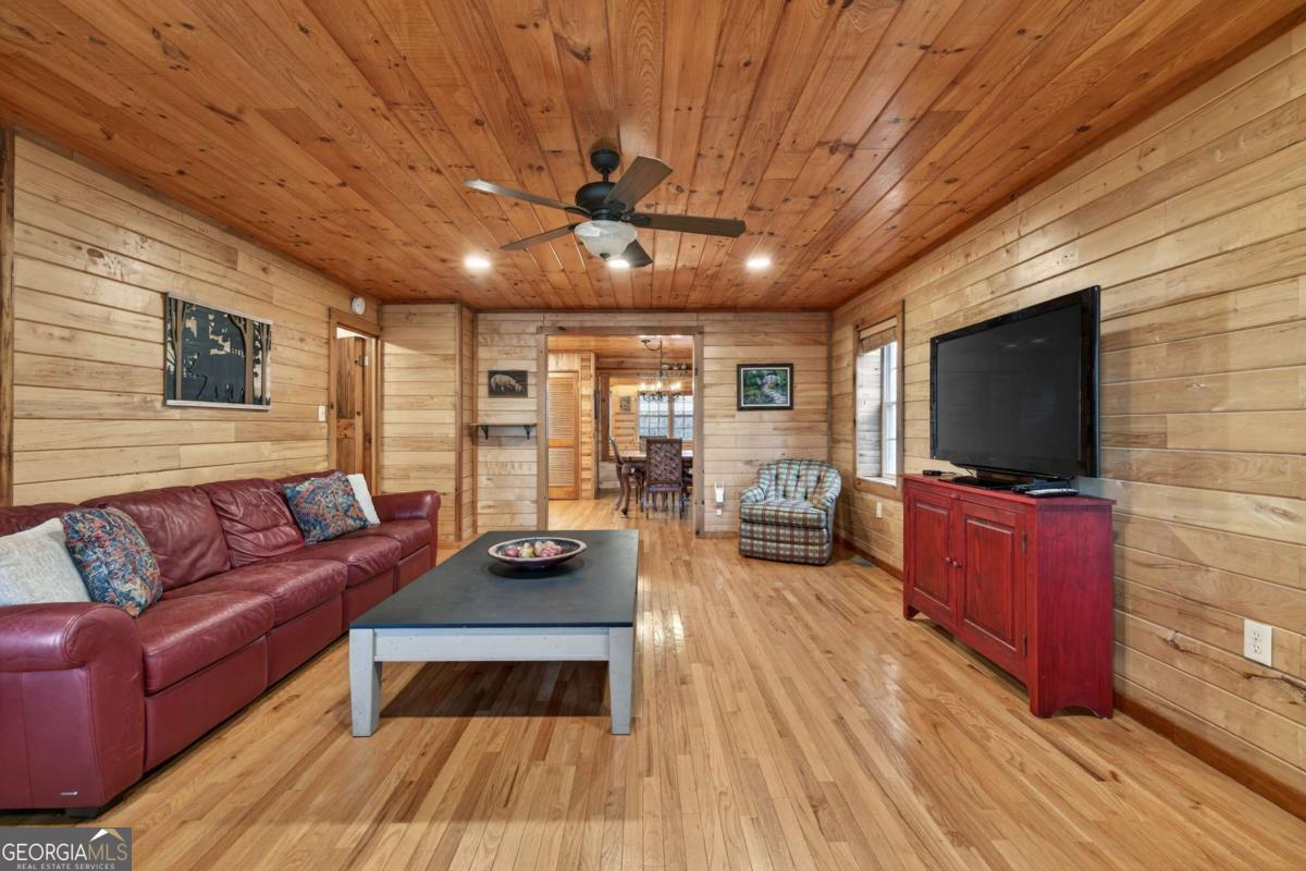 317 Collins Creek Road Hiawassee GA 30546