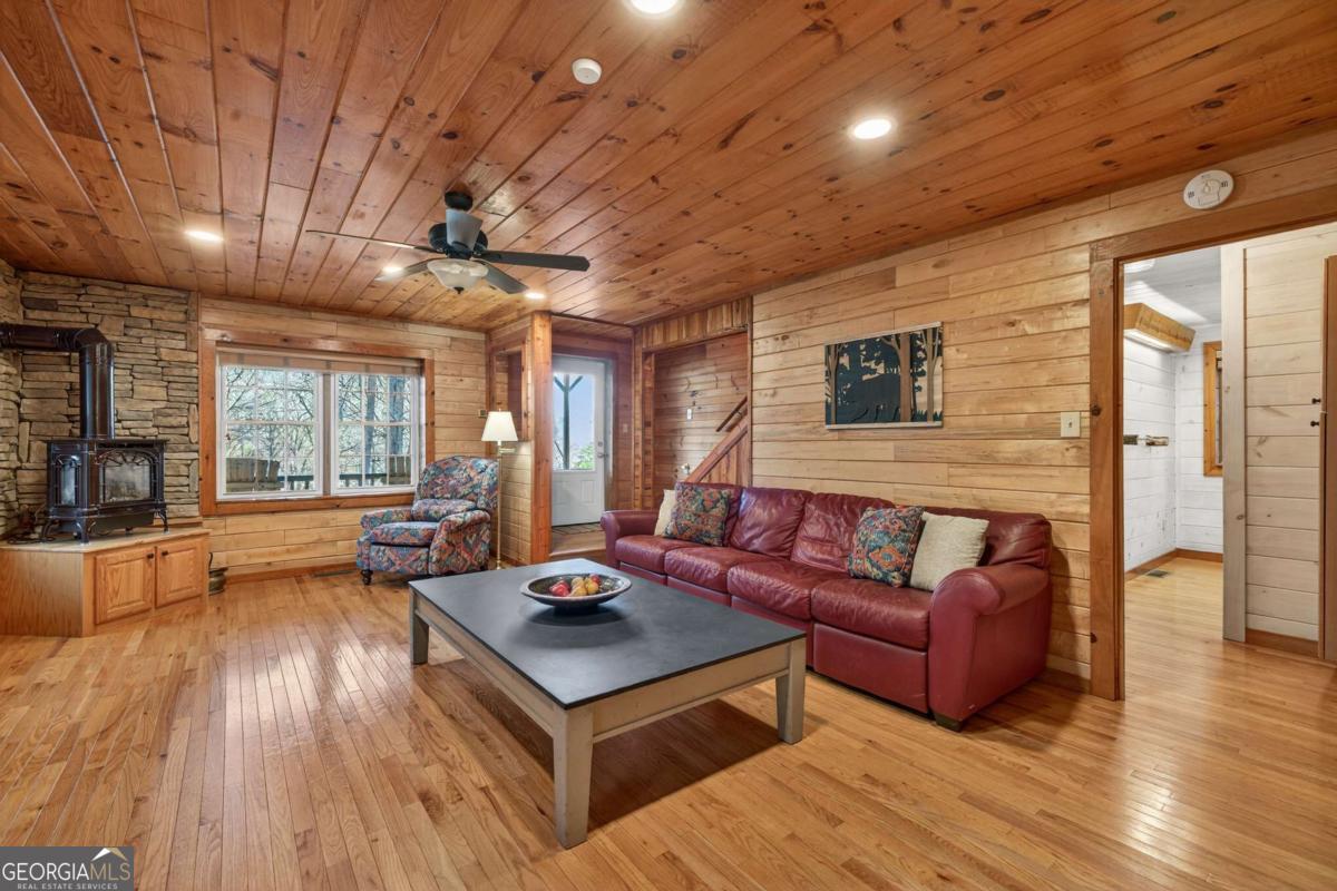 317 Collins Creek Road Hiawassee GA 30546