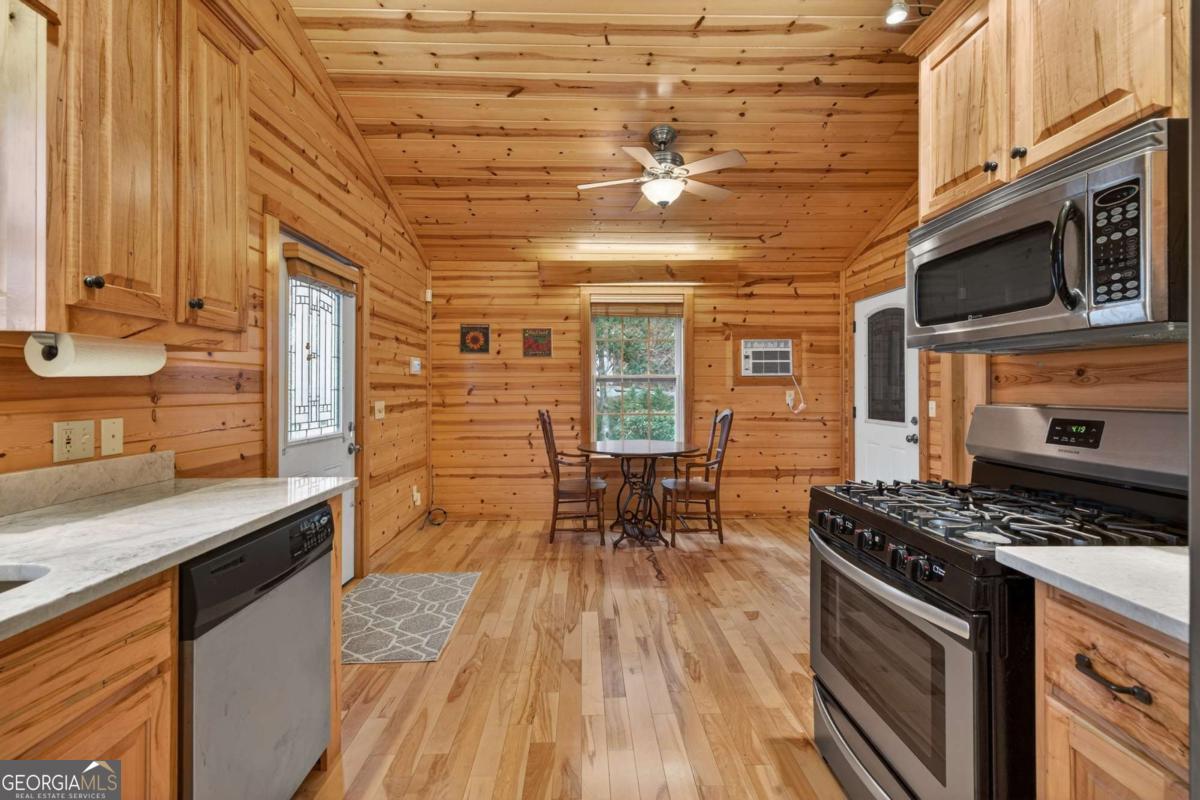 317 Collins Creek Road Hiawassee GA 30546
