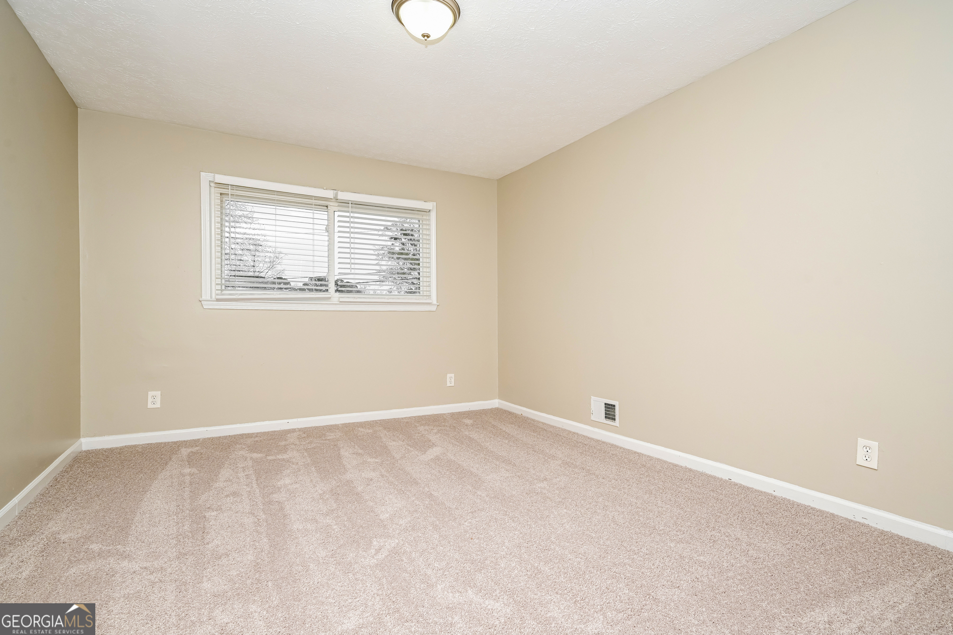 1645 Oak Forest Drive SE Conyers GA 30013