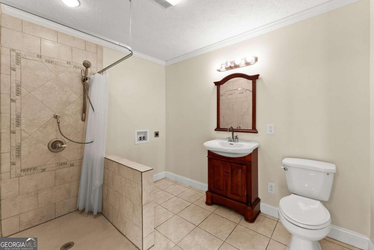 588 Estatohe Circle Toccoa GA 30577