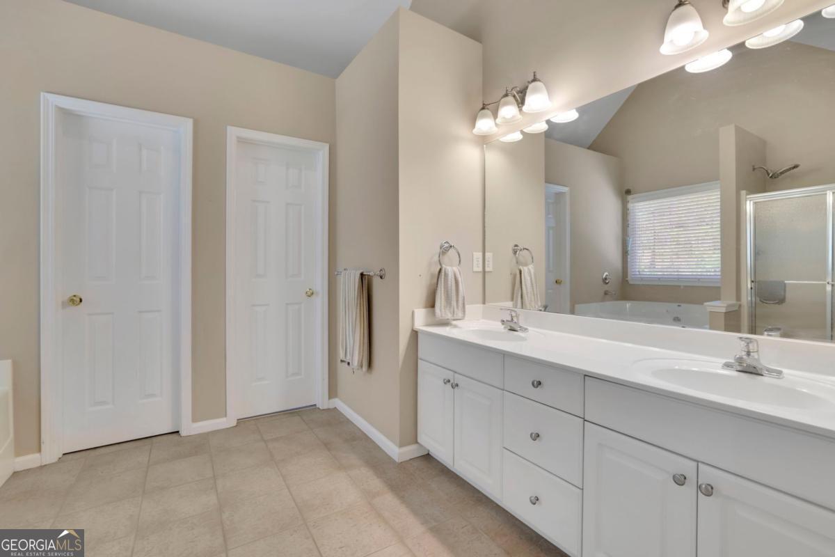 5406 Hunting Pine Drive Powder Springs GA 30127