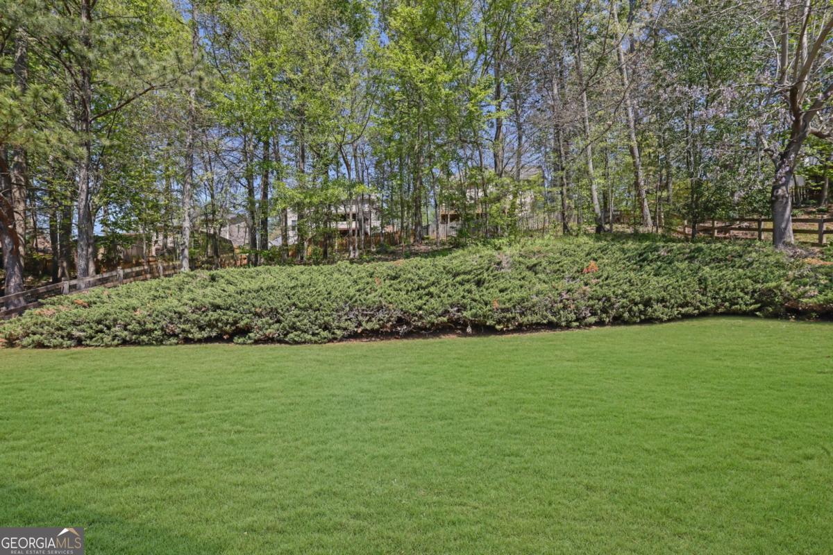 5406 Hunting Pine Drive Powder Springs GA 30127