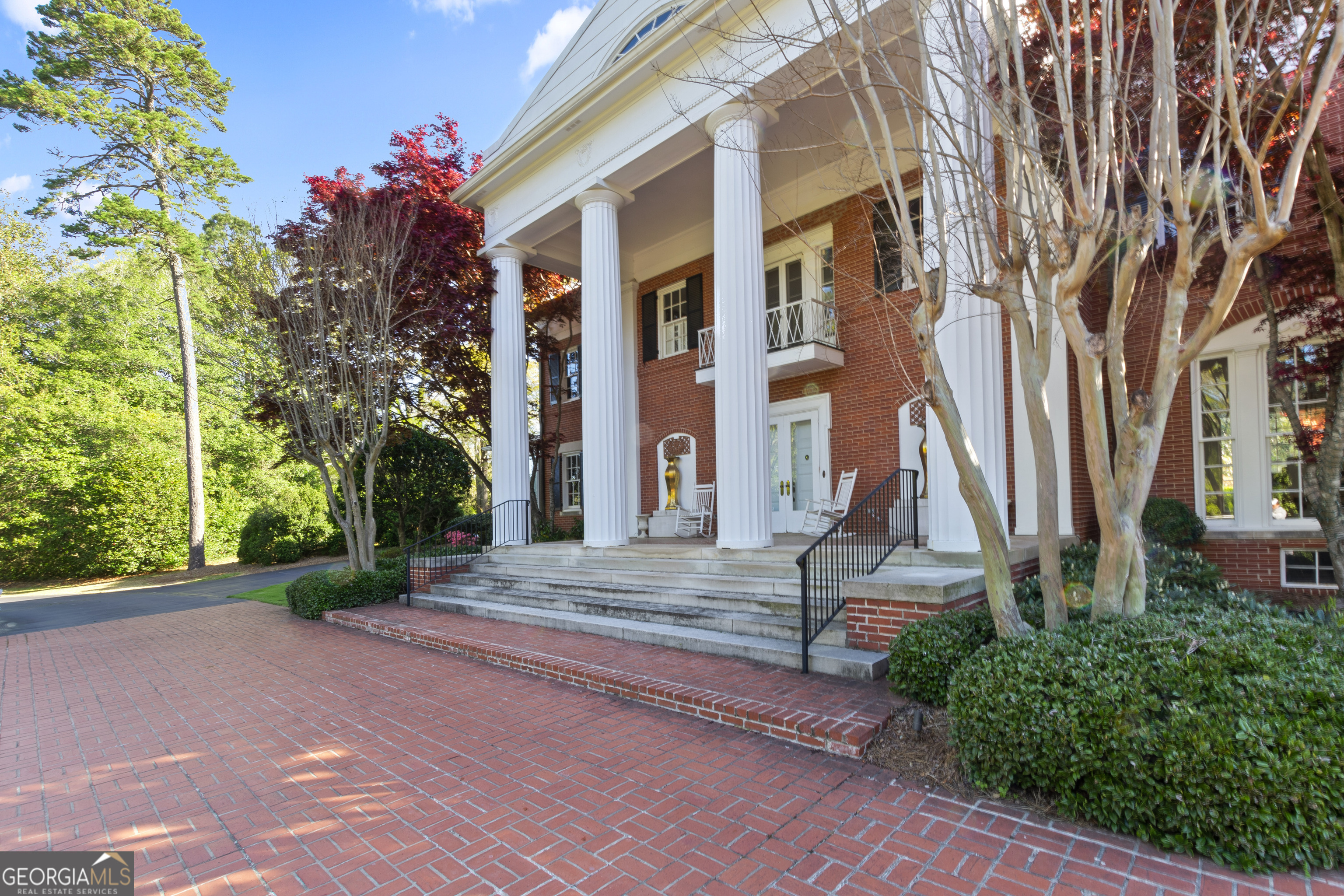 22 Sanford Drive Newnan GA 30263