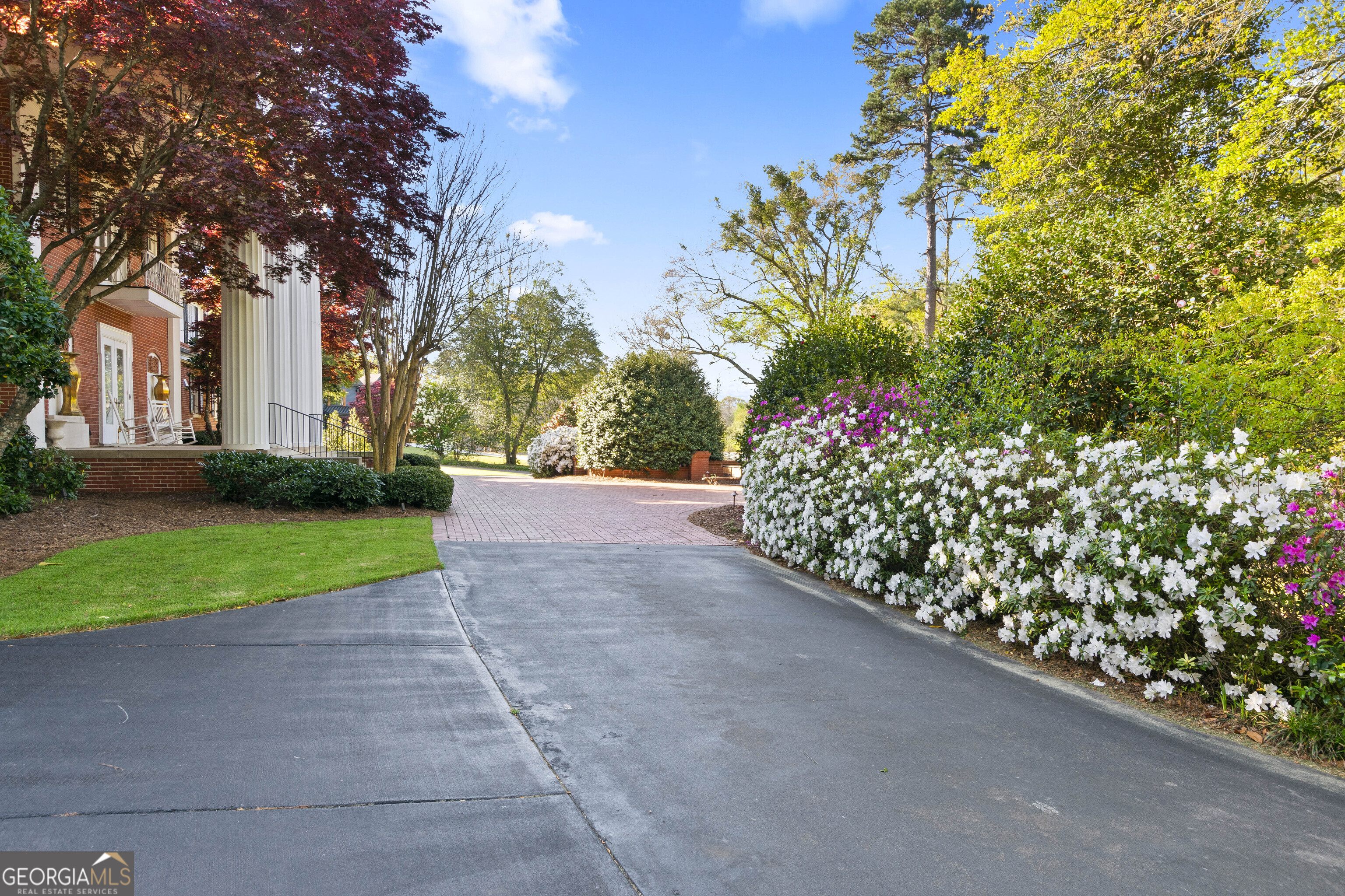 22 Sanford Drive Newnan GA 30263