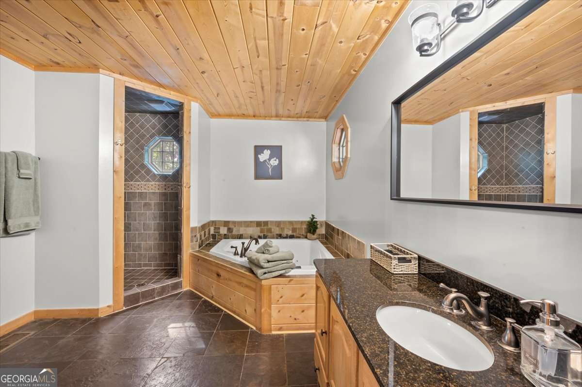 165 Sequoia Trace Cleveland GA 30528