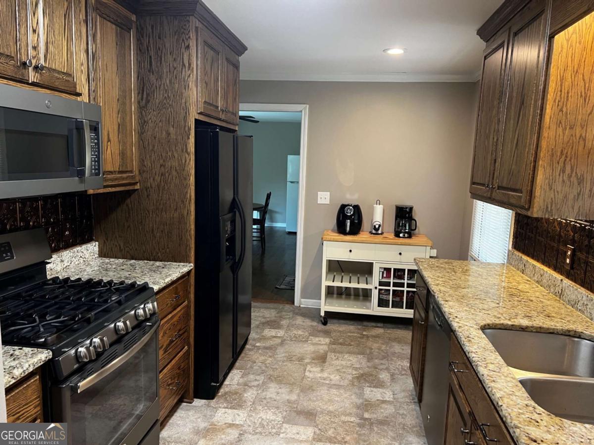 95 Fairlawn Drive Carrollton GA 30117
