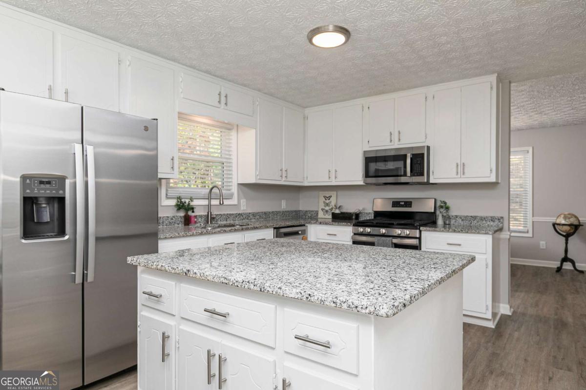 411 Allatoona Trail Woodstock GA 30189