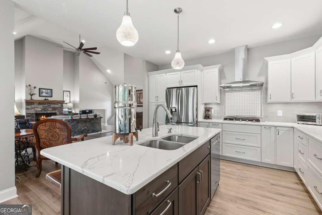 128 Gray Eagle Lane Blairsville GA 30512