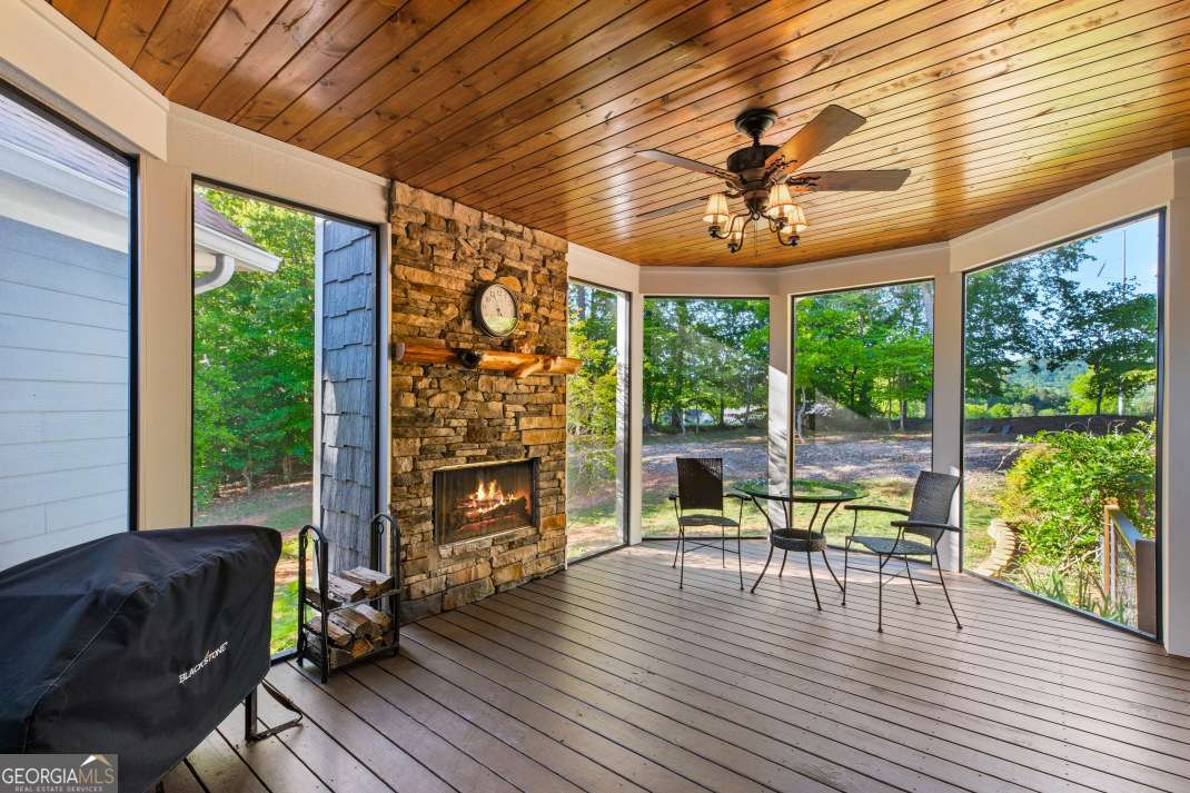 128 Gray Eagle Lane Blairsville GA 30512