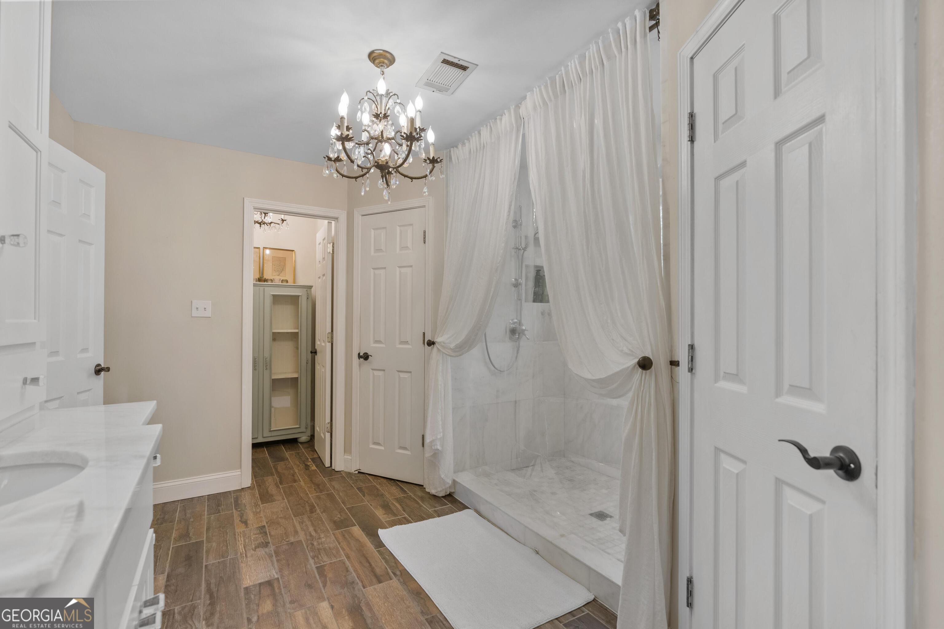3967 C Loggins Road Gainesville GA 30506