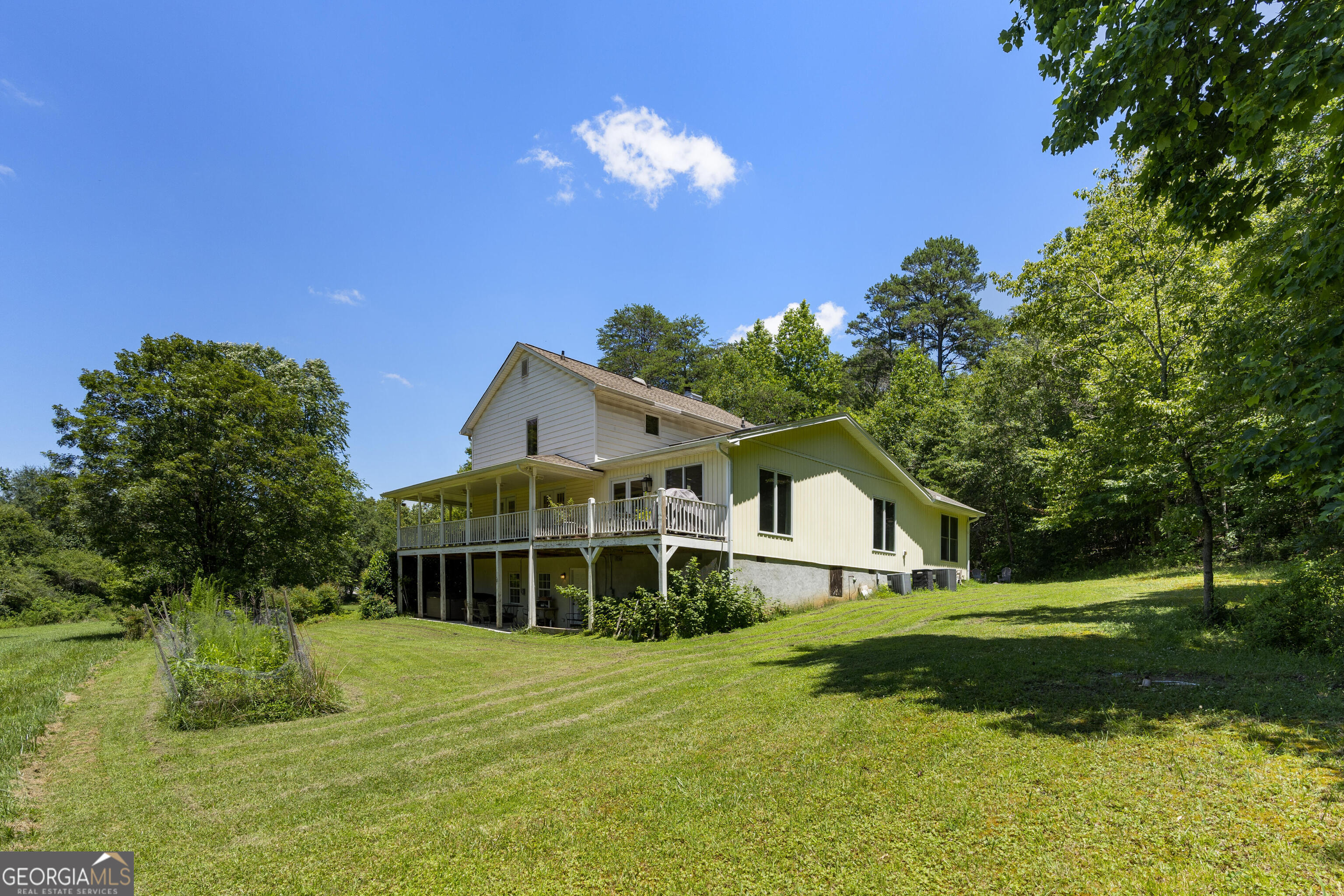 3967 C Loggins Road Gainesville GA 30506