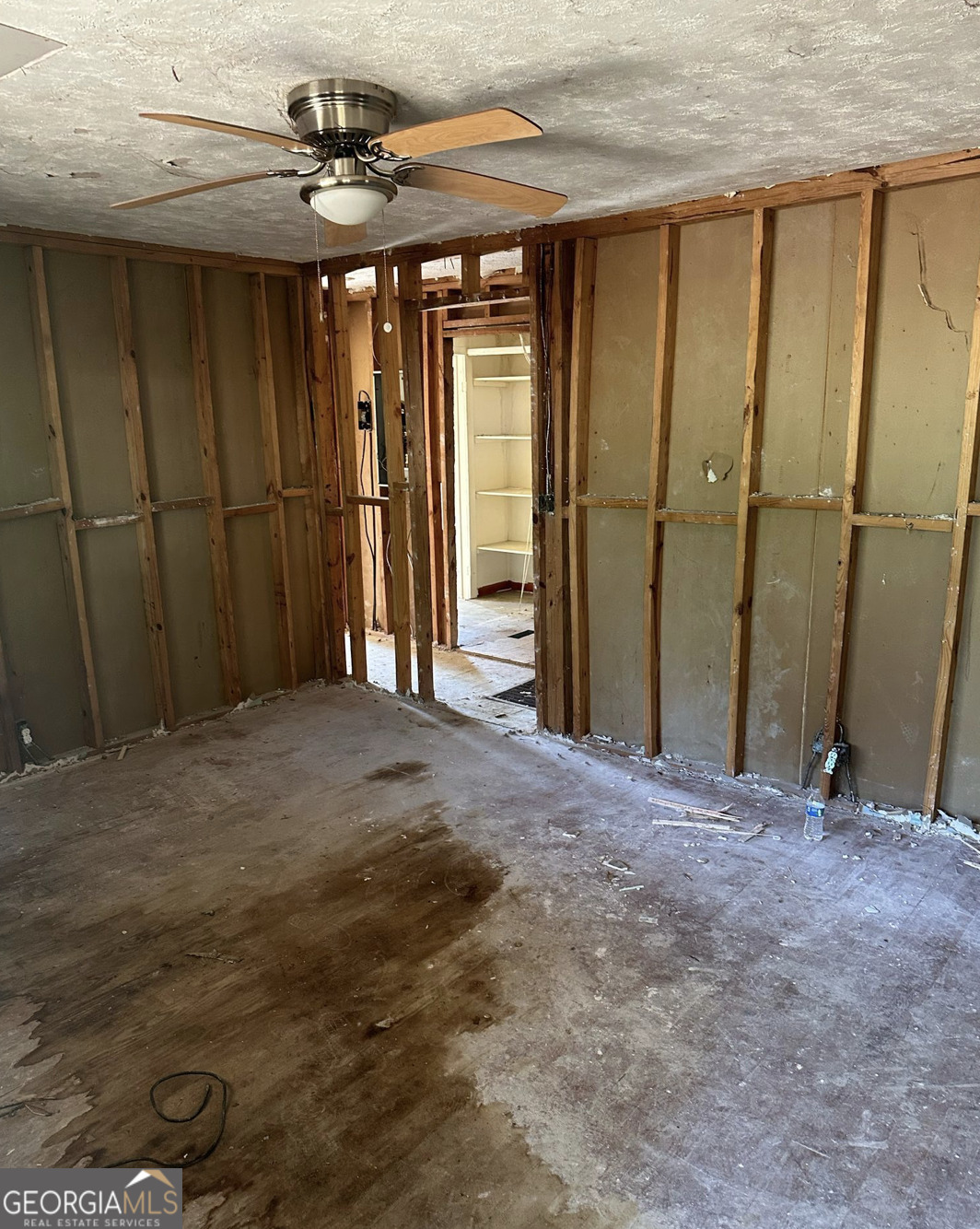 1099 Warren Drive Riverdale GA 30296