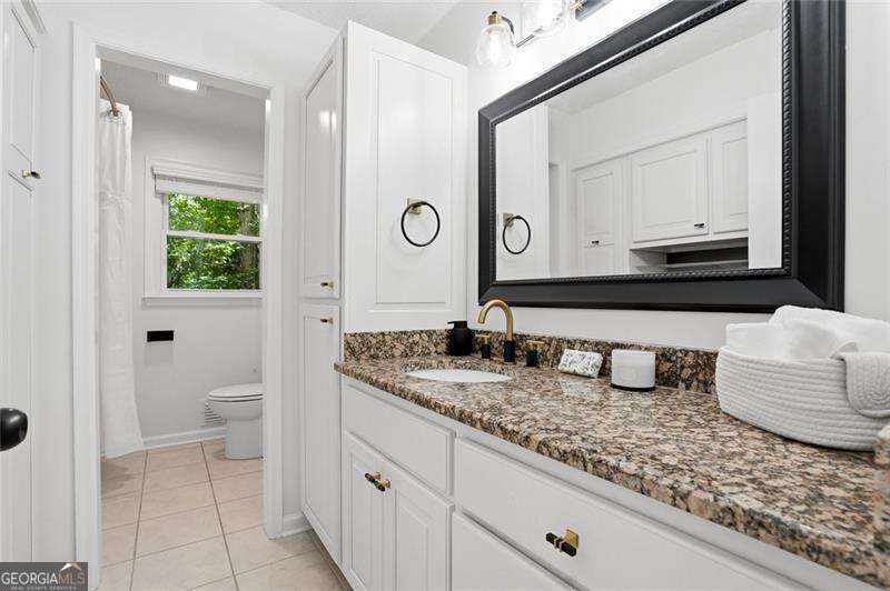 408 Riverlake Court Woodstock GA 30188