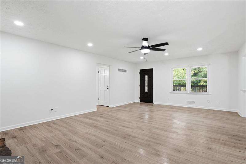 408 Riverlake Court Woodstock GA 30188