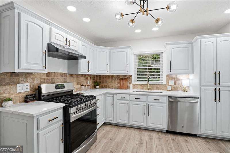 408 Riverlake Court Woodstock GA 30188
