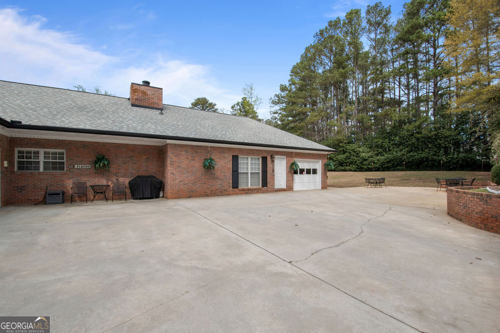 160 Victoria Drive Fayetteville GA 30214