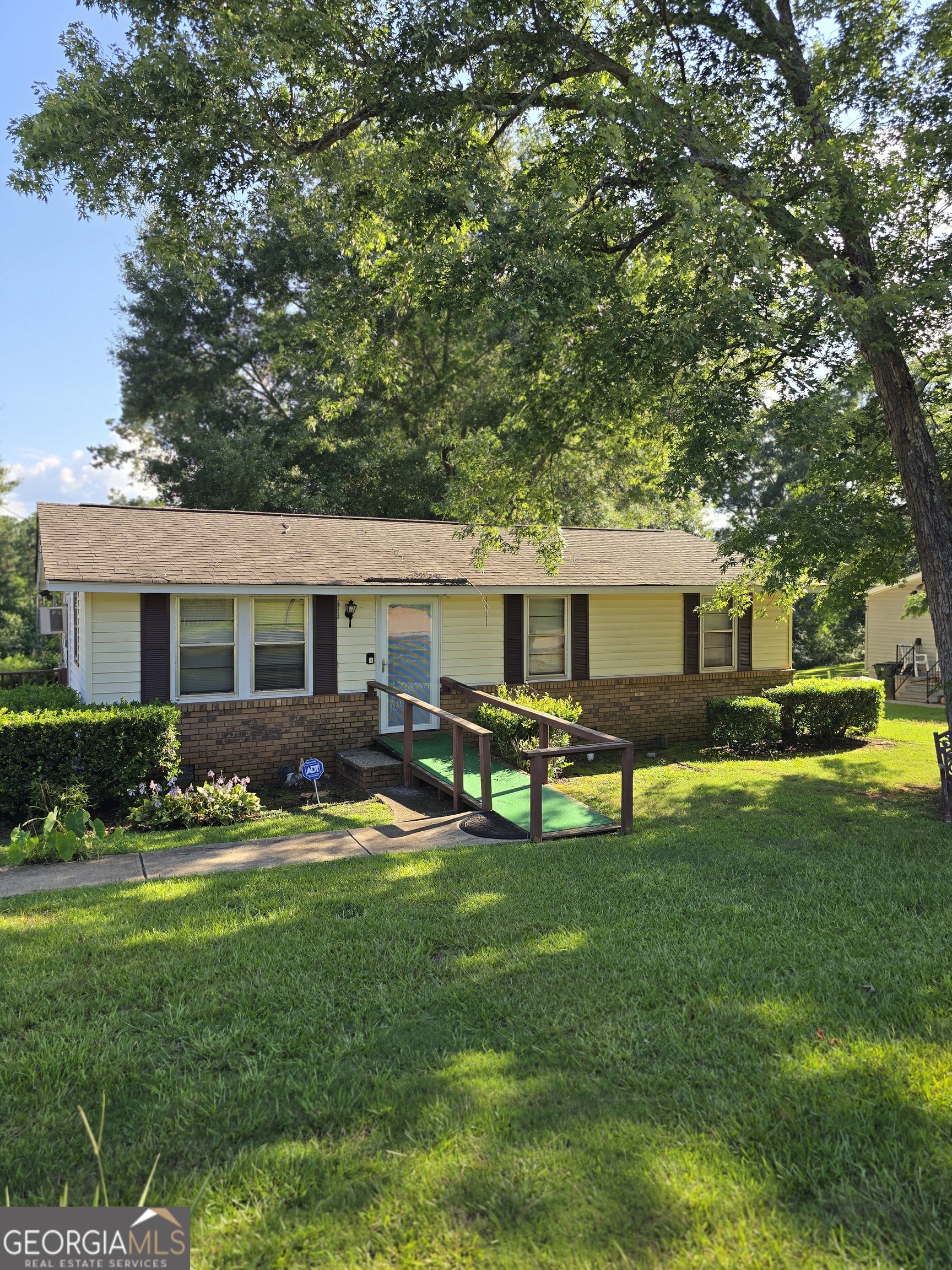 934 Clairmont Avenue Comer GA 30629