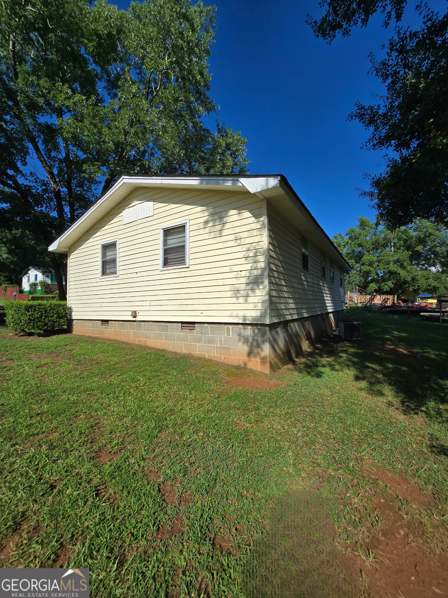 934 Clairmont Avenue Comer GA 30629