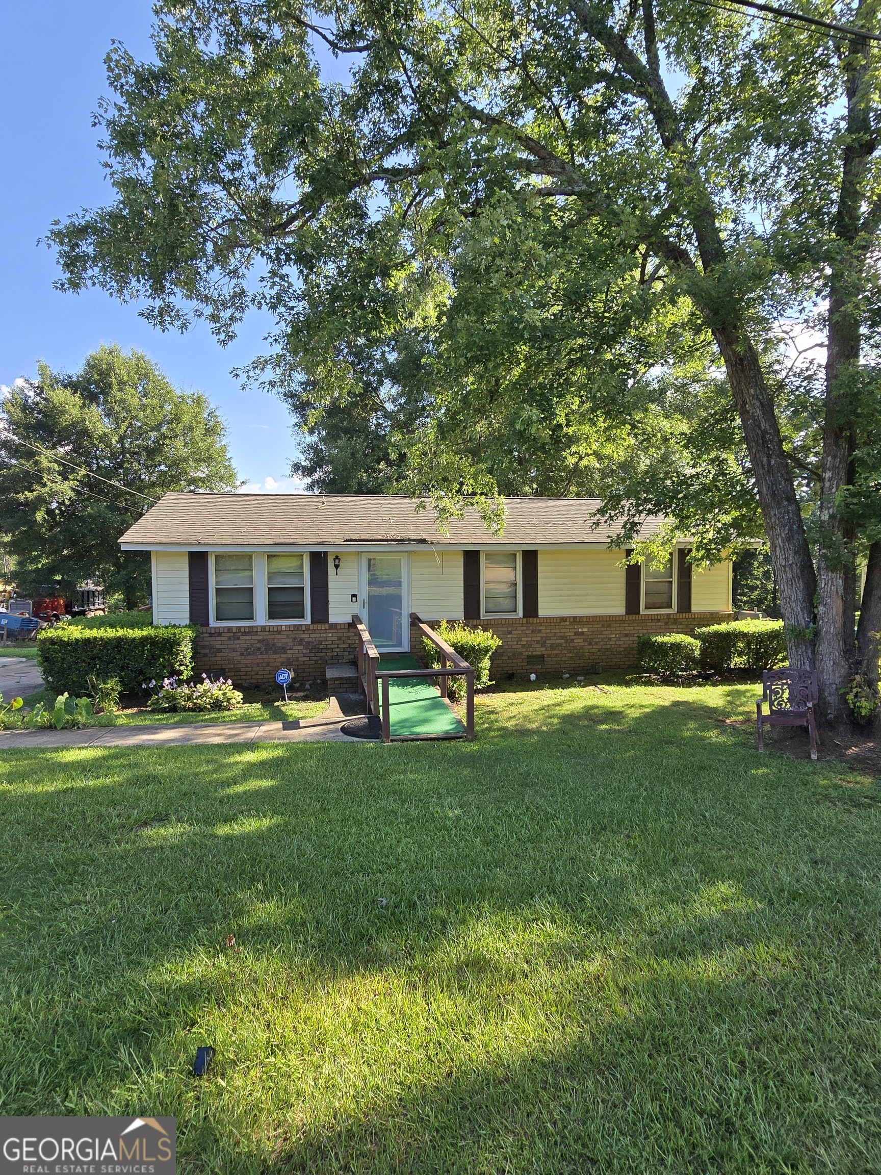 934 Clairmont Avenue Comer GA 30629