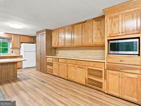 370 Thompson Lane Jasper GA 30143