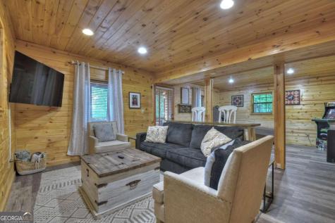 181 Ridge Circle Blue Ridge GA 30513