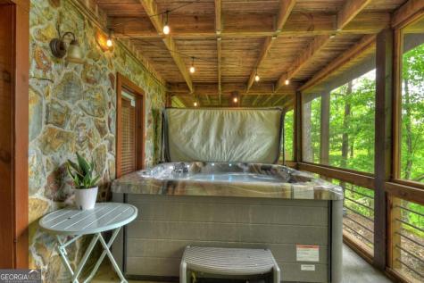 181 Ridge Circle Blue Ridge GA 30513
