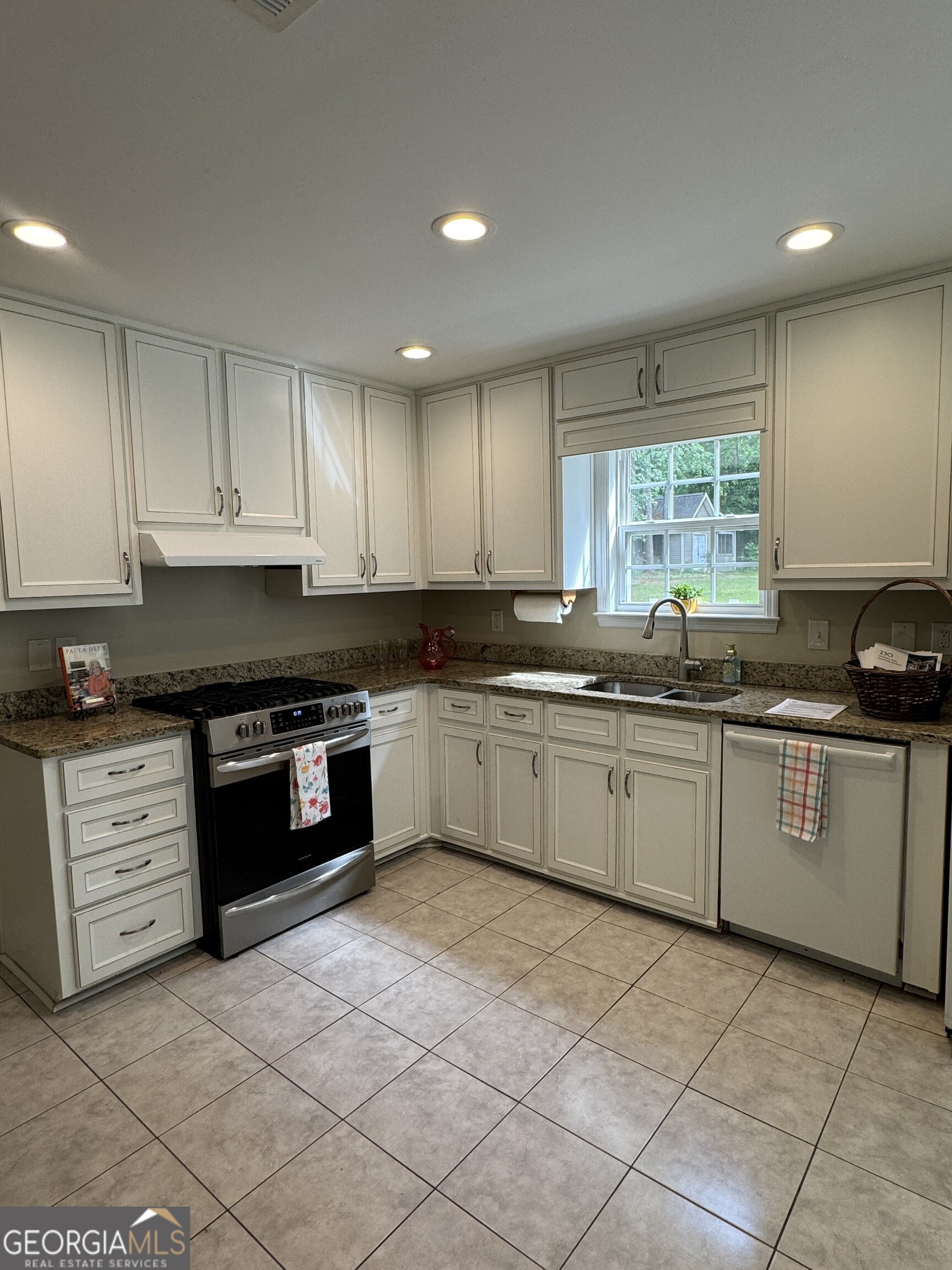 230 Whitney Way Fayetteville GA 30214