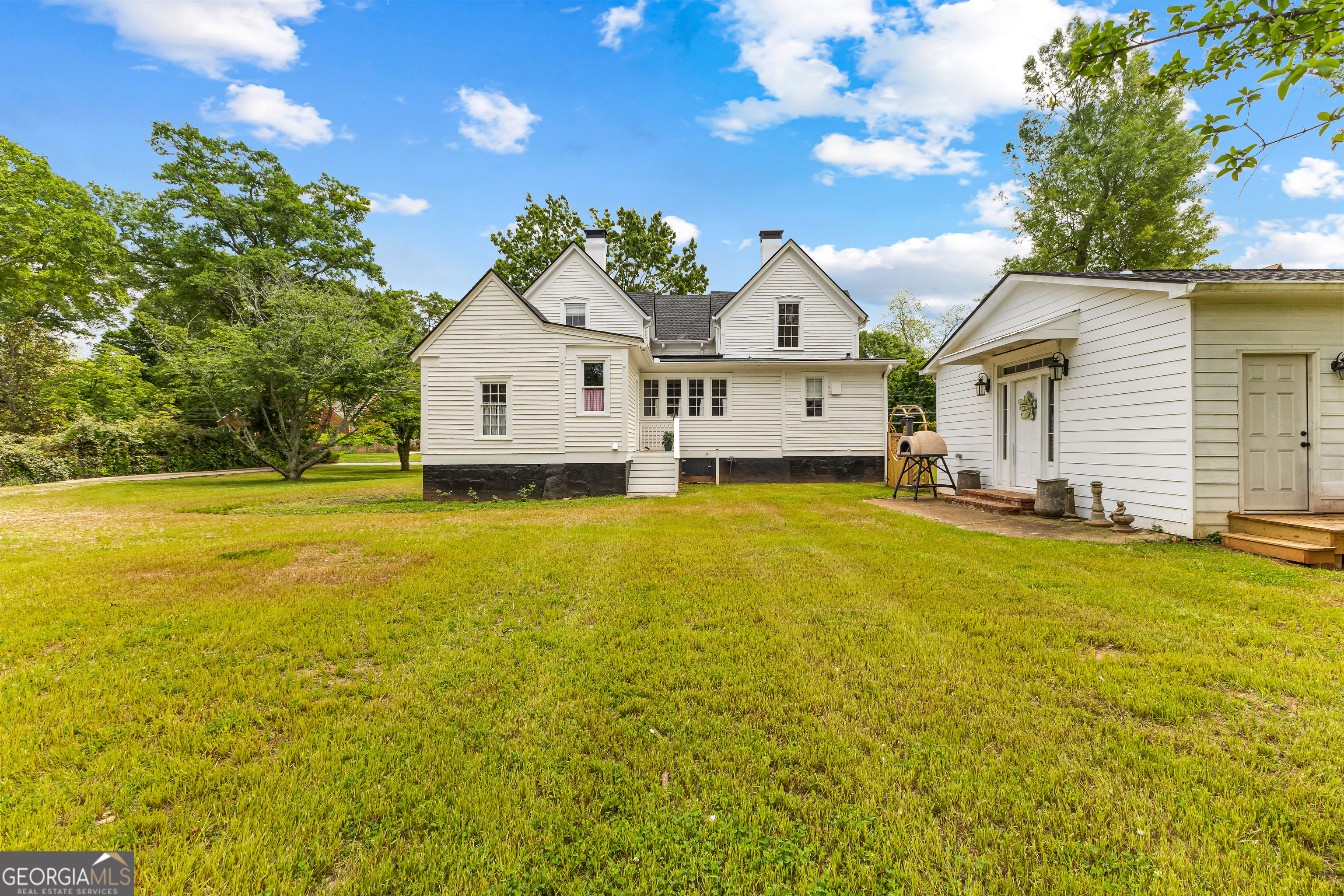 15 Robinson Street Newnan GA 30263