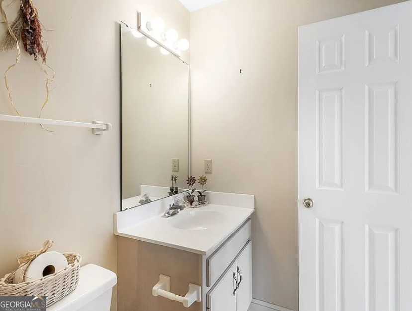 1525 W Black Island Road Darien GA 31305