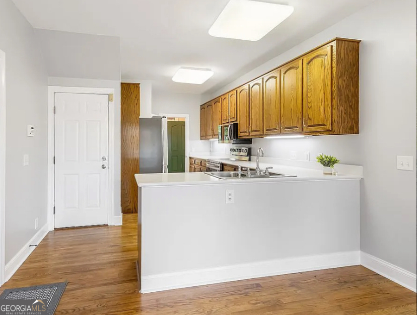 1525 W Black Island Road Darien GA 31305