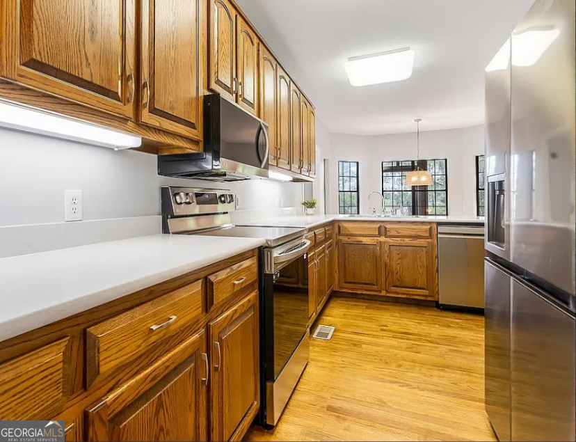 1525 W Black Island Road Darien GA 31305