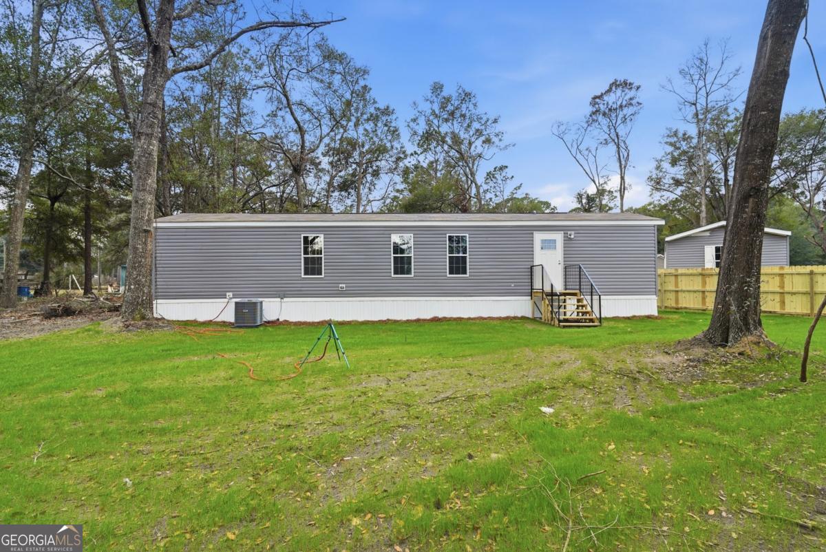 94 Thrasher Lane E Jesup GA 31545