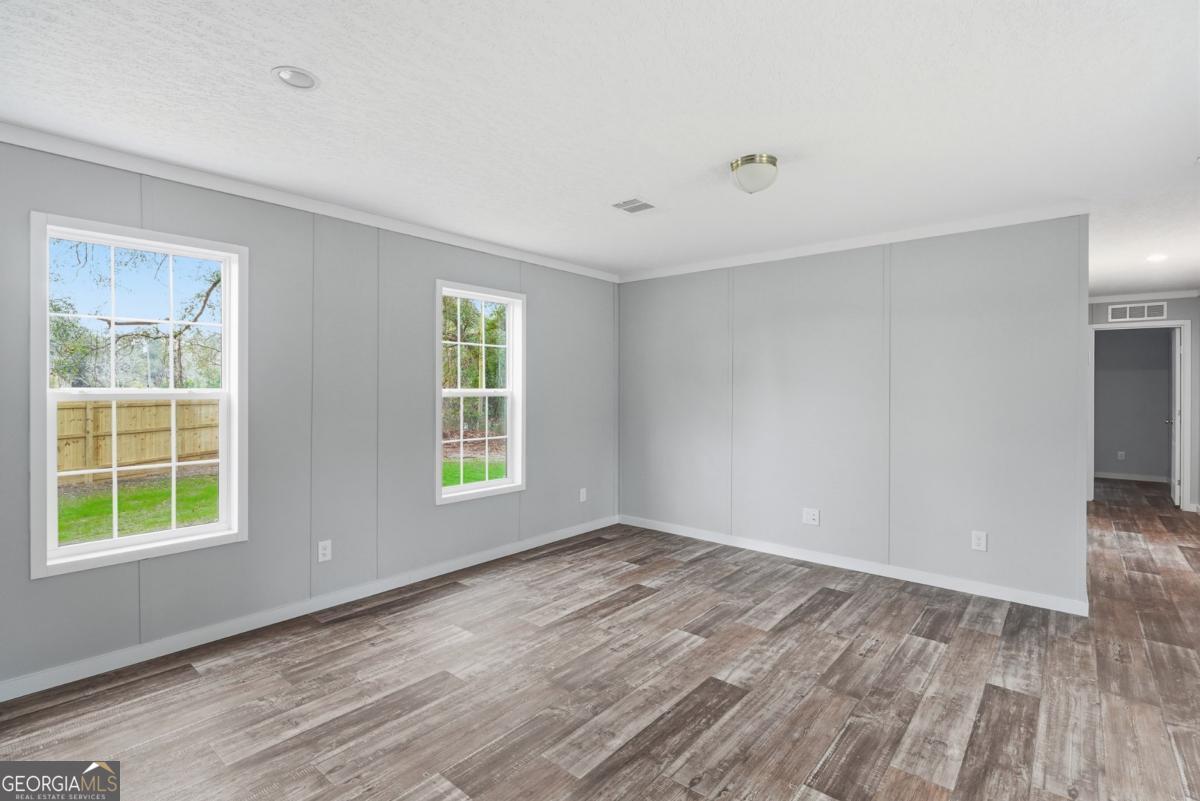 94 Thrasher Lane E Jesup GA 31545