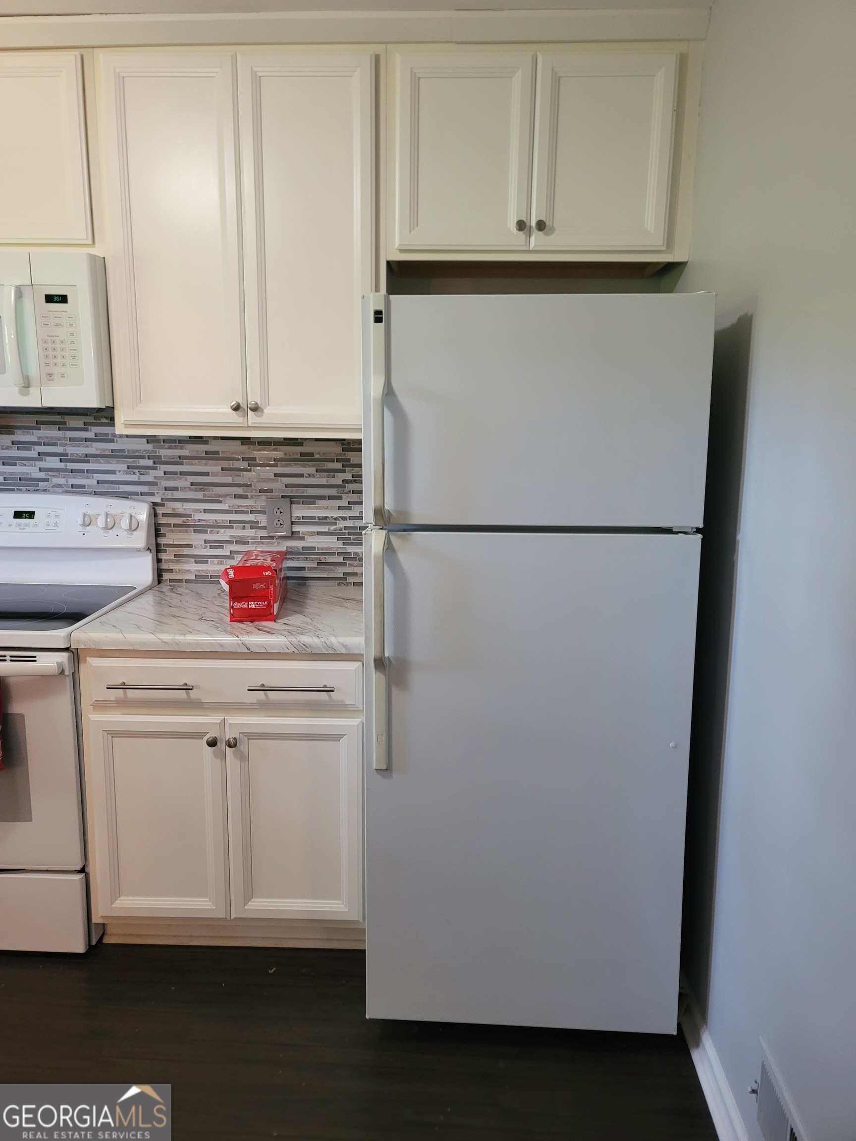 2212 Colonial Circle Gainesville GA 30501