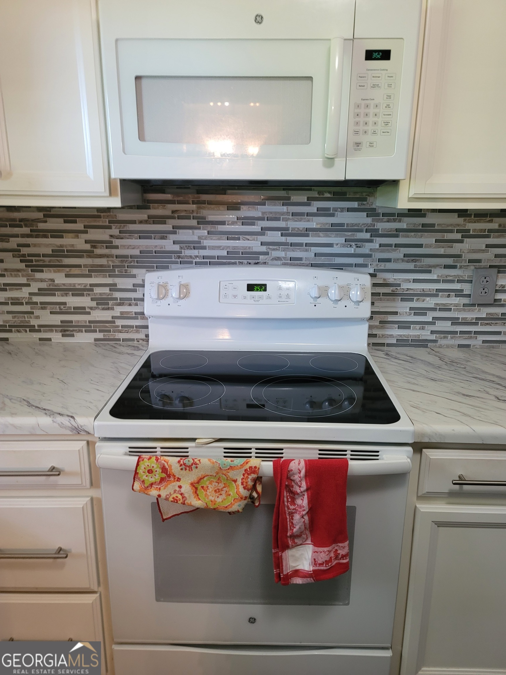 2212 Colonial Circle Gainesville GA 30501