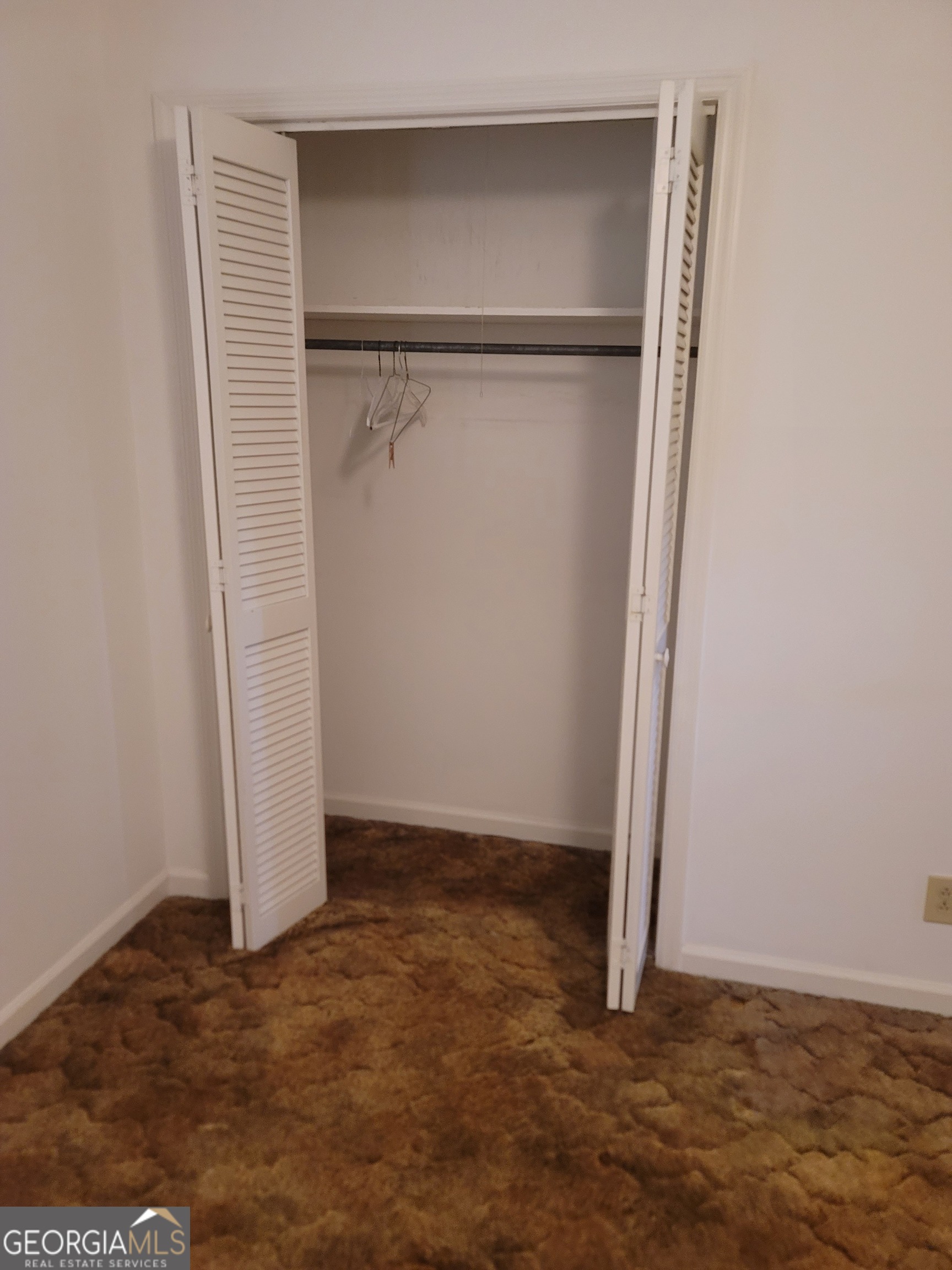 2212 Colonial Circle Gainesville GA 30501