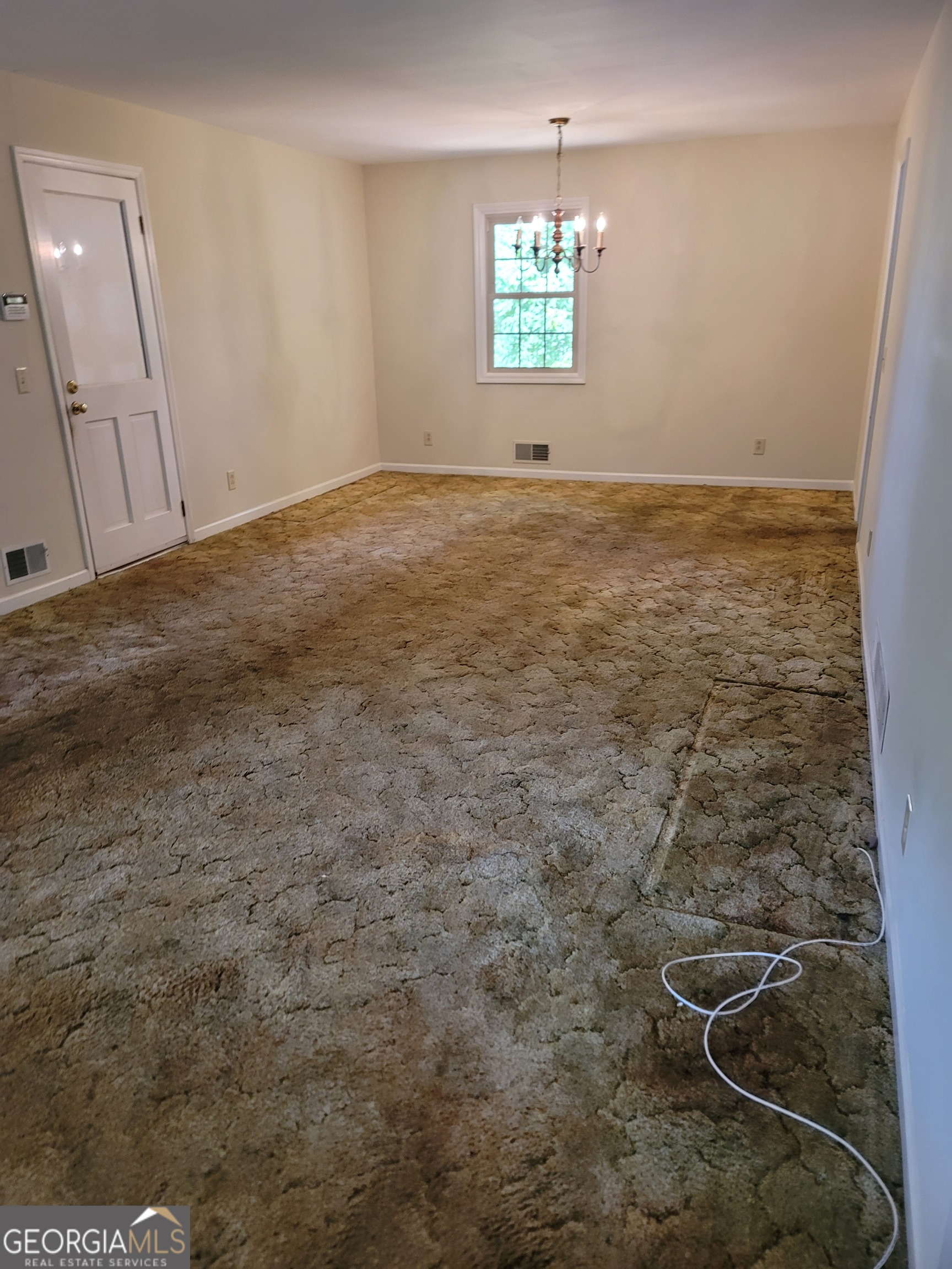 2212 Colonial Circle Gainesville GA 30501