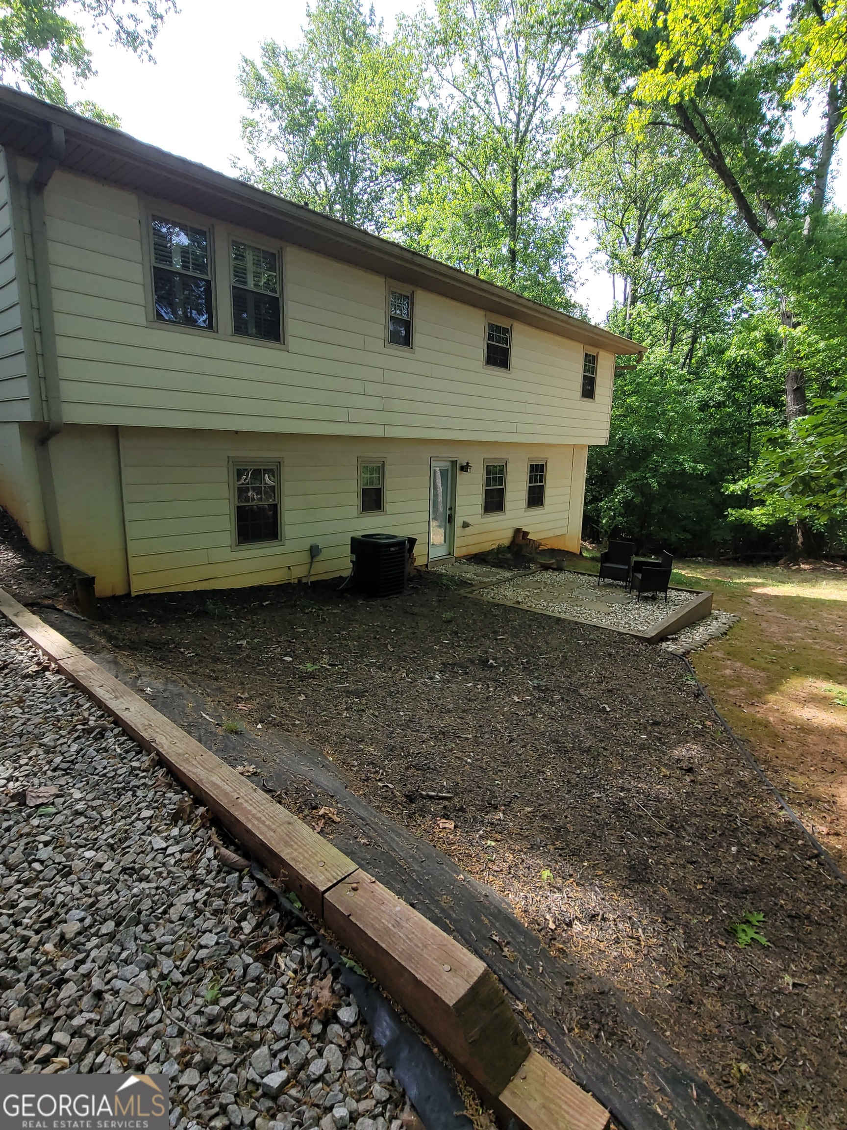 2212 Colonial Circle Gainesville GA 30501